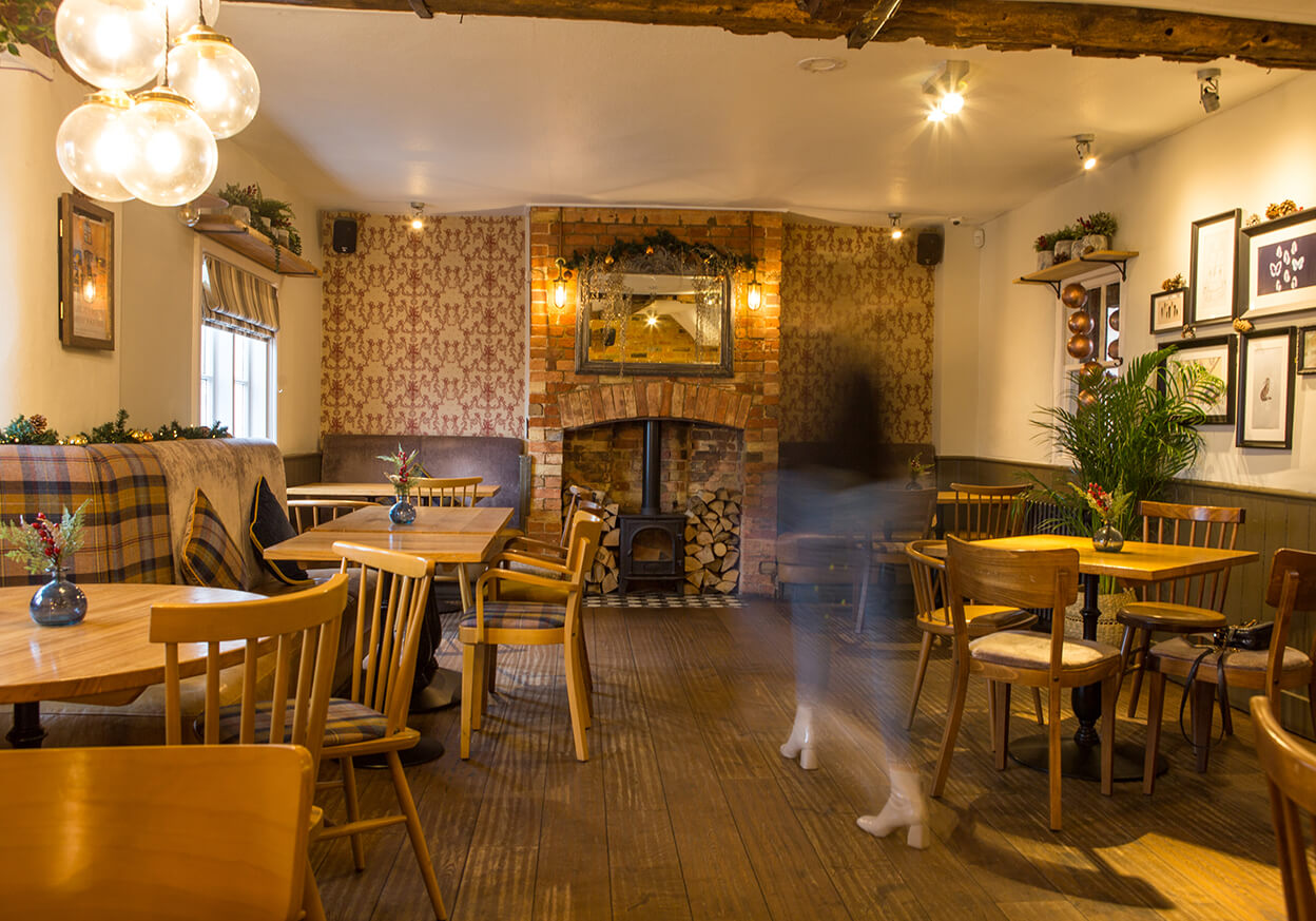 Cosy and welcoming restaurant room